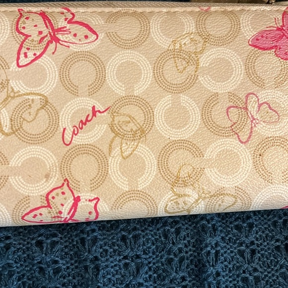 Coach Buttlerfly zip wallet - Picture 11 of 13